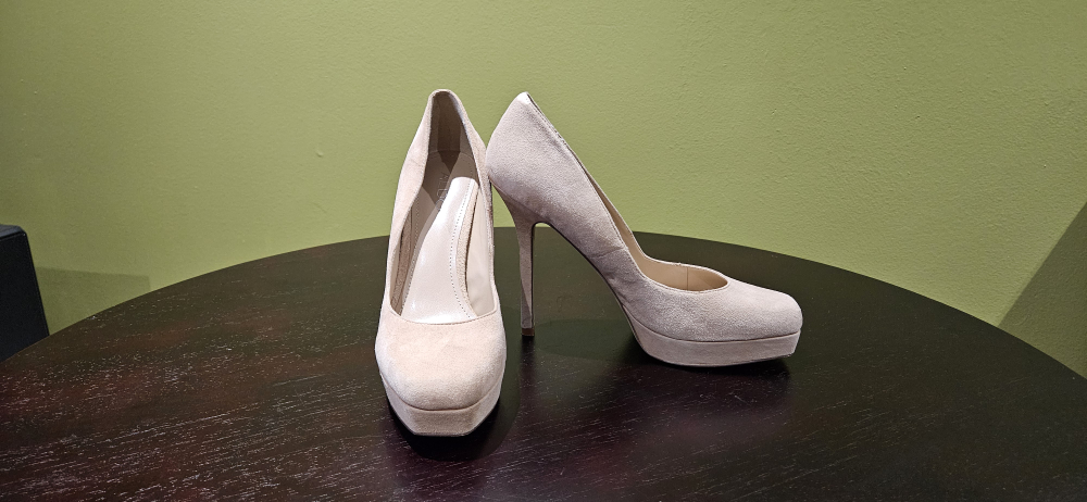 Aldo Beige Suede Platform Heels - Size 10 - photo 3