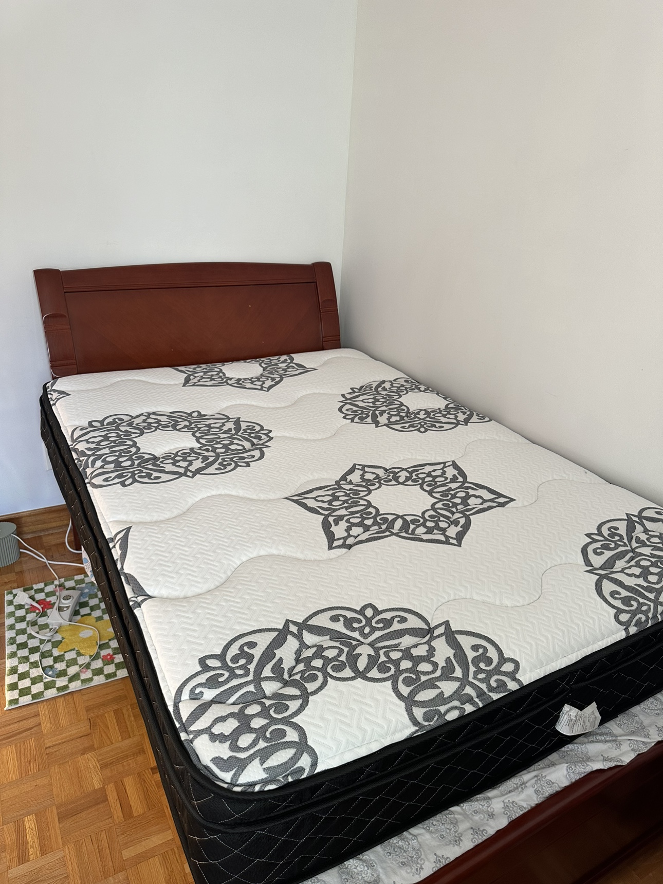 Double Bed Frame with Mattress - photo 3
