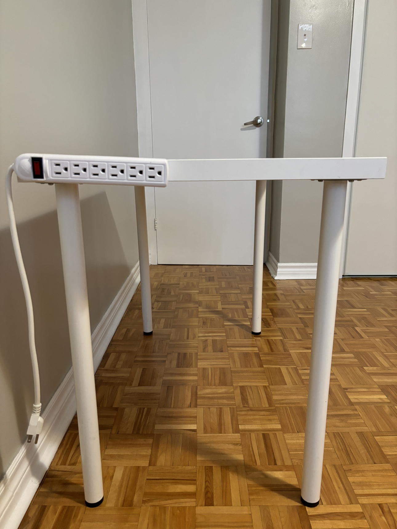 White Desk
