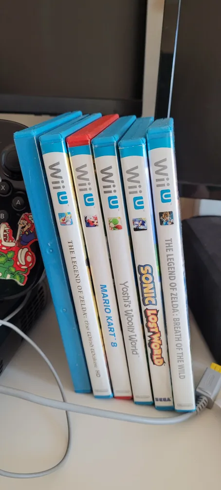 Wii U Console with Games & Accessories image indicator(4)