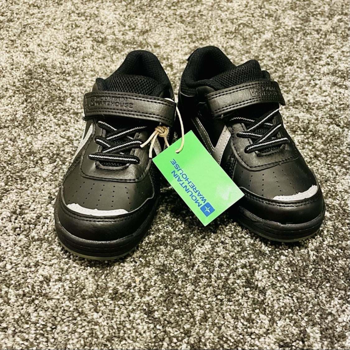 Mountain Warehouse Boys Black Sneakers Size 10