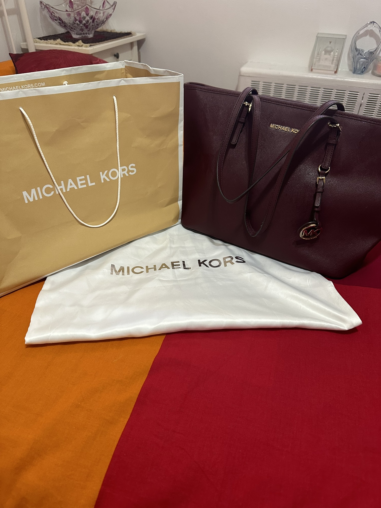 Michael Kors Burgundy big Bag - photo 2