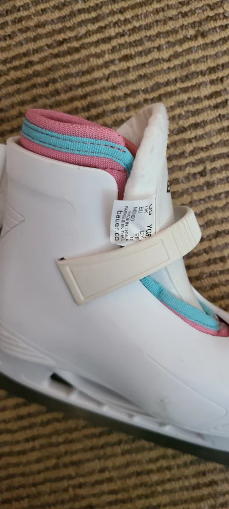 Bauer Ice Skates Size 8/9 image indicator(3)