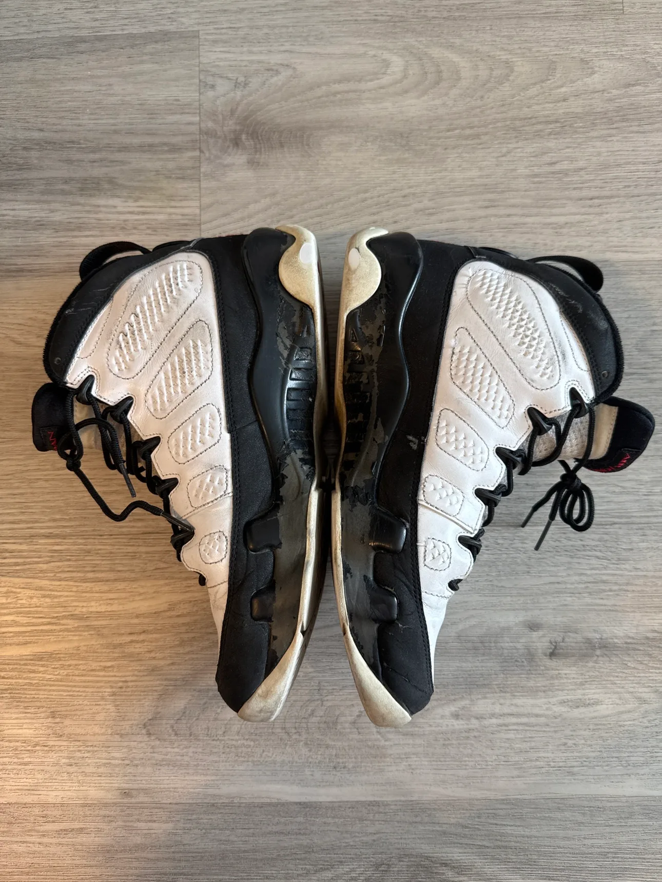 Air Jordan 9 Retro image indicator(3)
