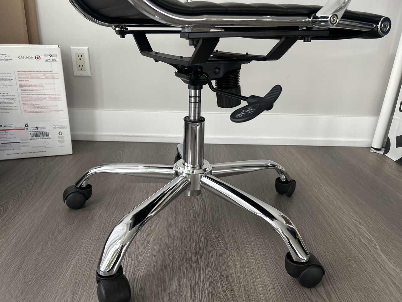 Black Office Chair - photo 5