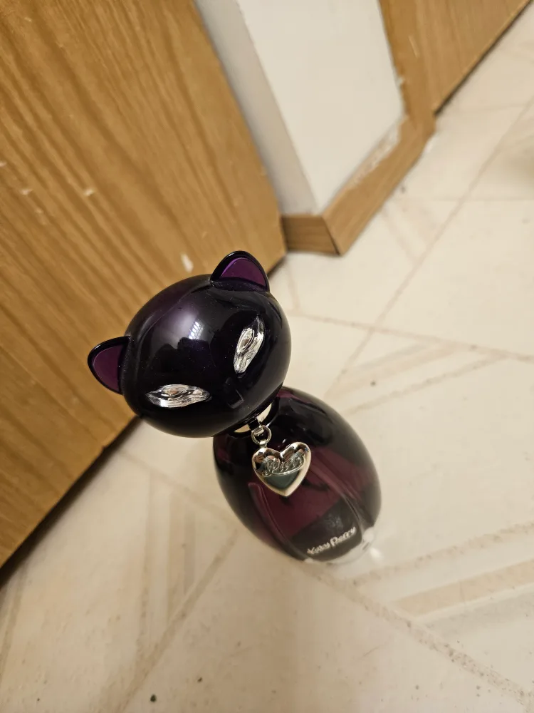 lovey perfumes image indicator(2)