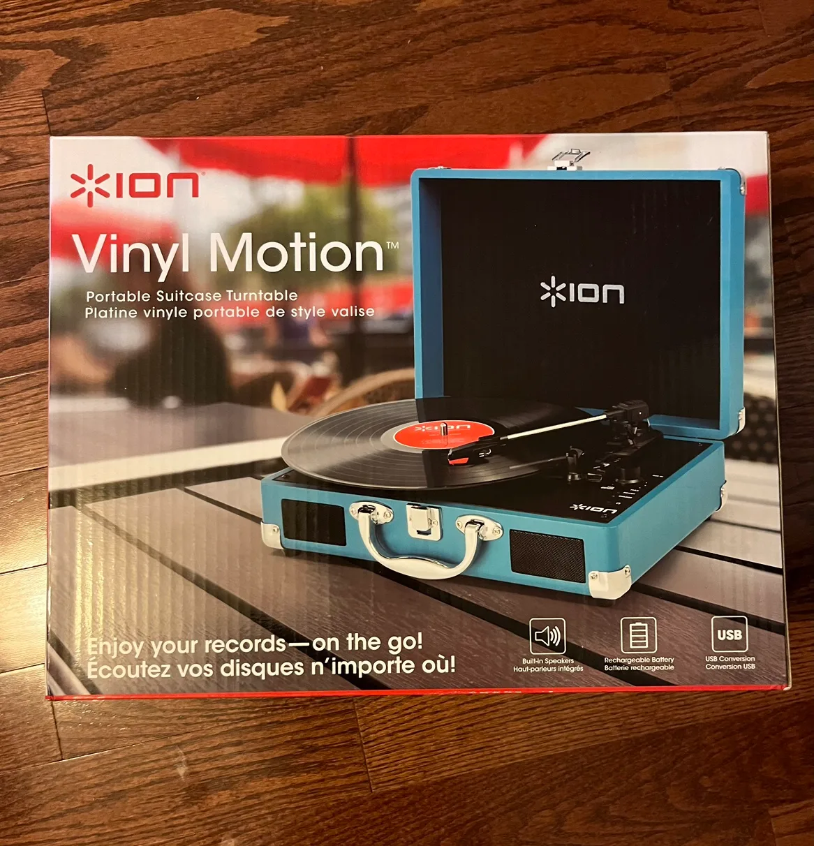 ION Vinyl Motion Portable Suitcase Turntable thumbnail