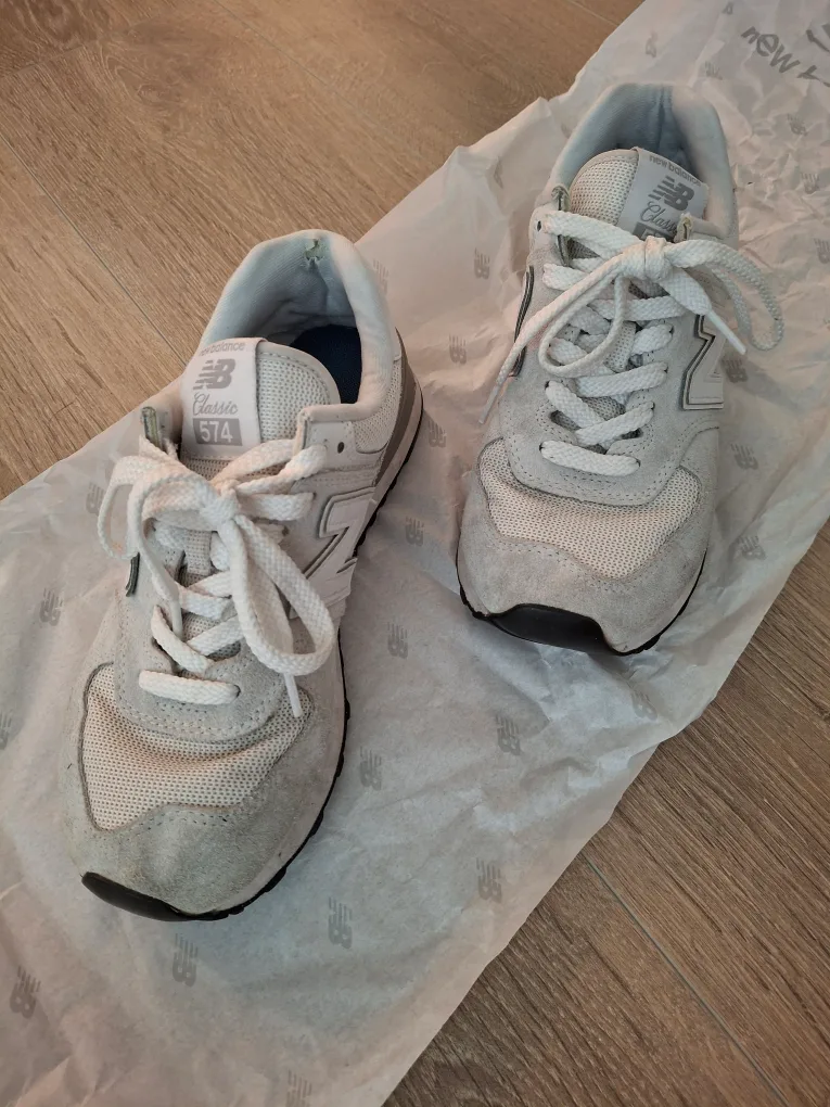 Size 7 New Balance Classic 574 Sneakers thumbnail