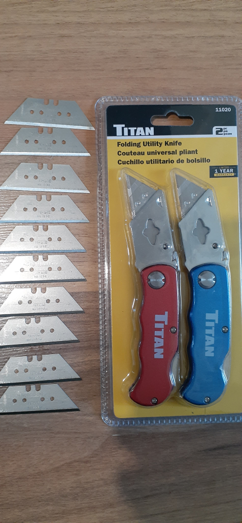 Titan Folding Utility Knife 2 Pack with Blades - photo 2
