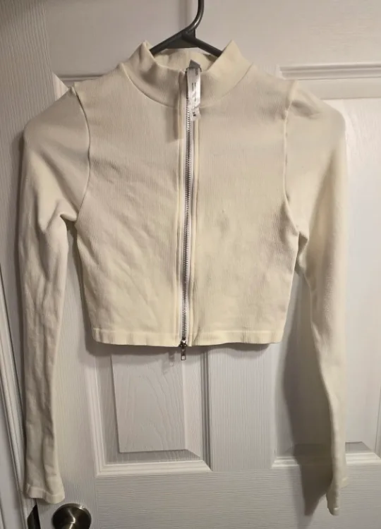 White Long Sleeve Zip Up Crop Top #freecycle thumbnail