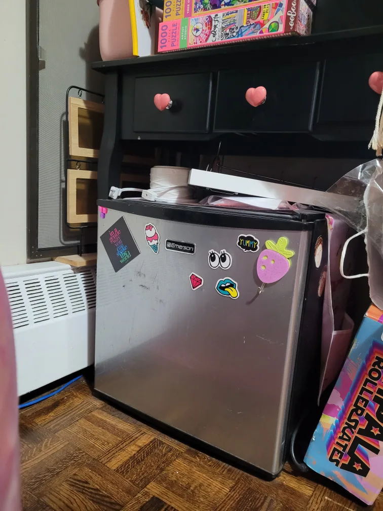 The most badass mini fridge ever image indicator(4)