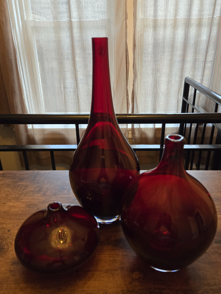 Retired IKEA vases - Set of 3 Ruby Red Salong Art Glass Vases