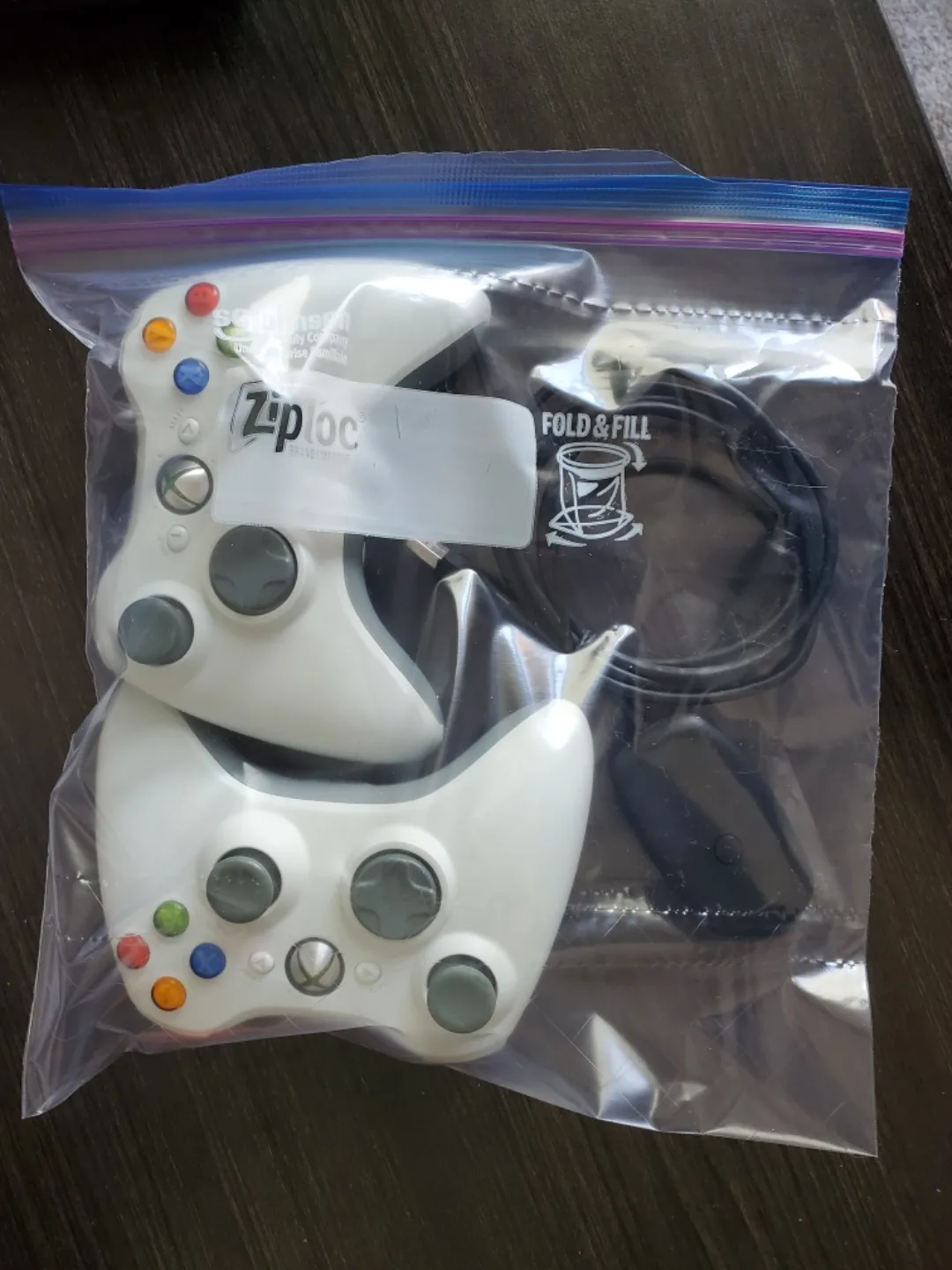 Xbox 360 Wireless Controllers & Receiver image indicator(5)