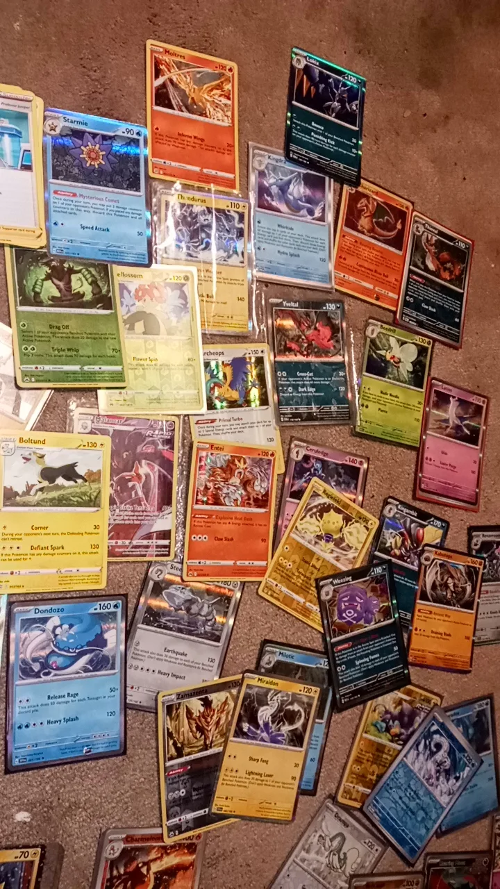 Pokemon Cards thumbnail
