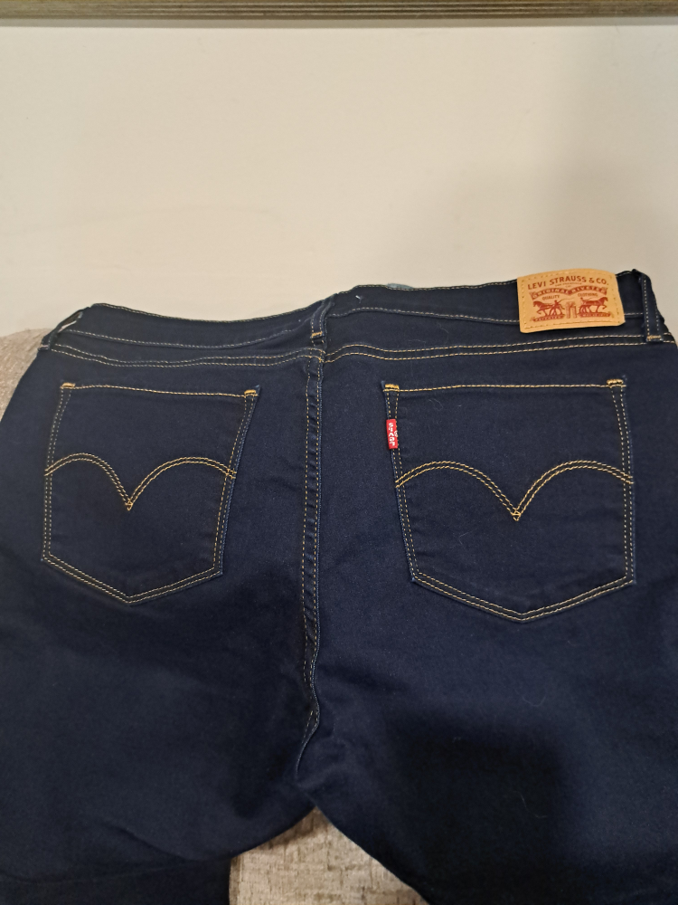 Women's Levi Jeans - Skinny with stretch.  $25 /pair - photo 3