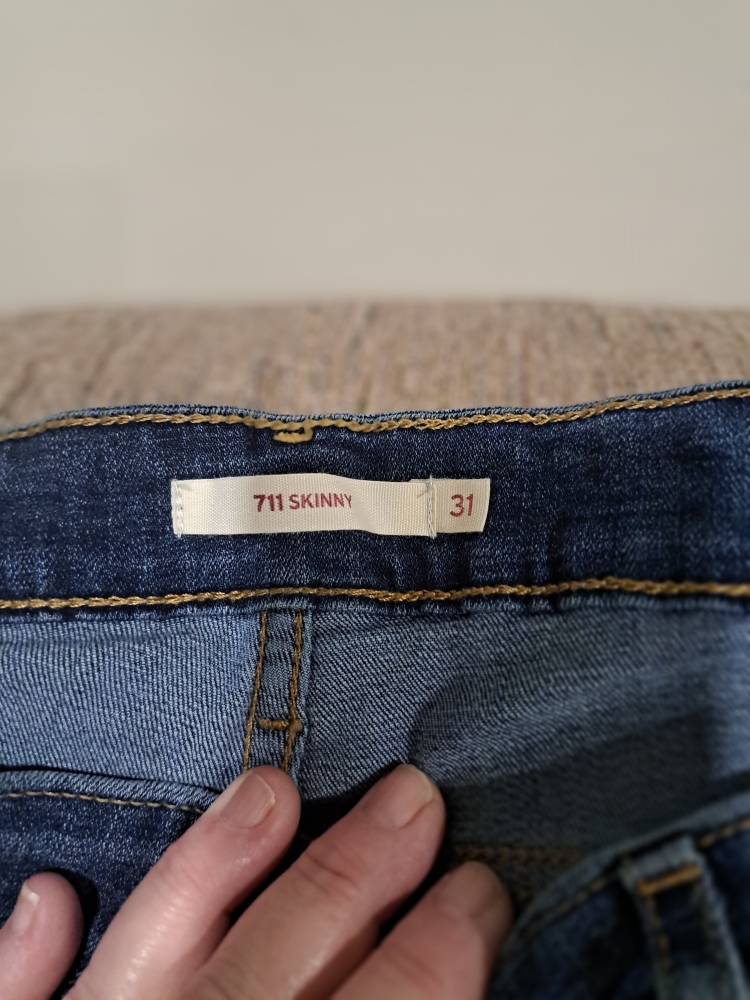 Women's Levi Jeans - Skinny with stretch.  $25 /pair - photo 4