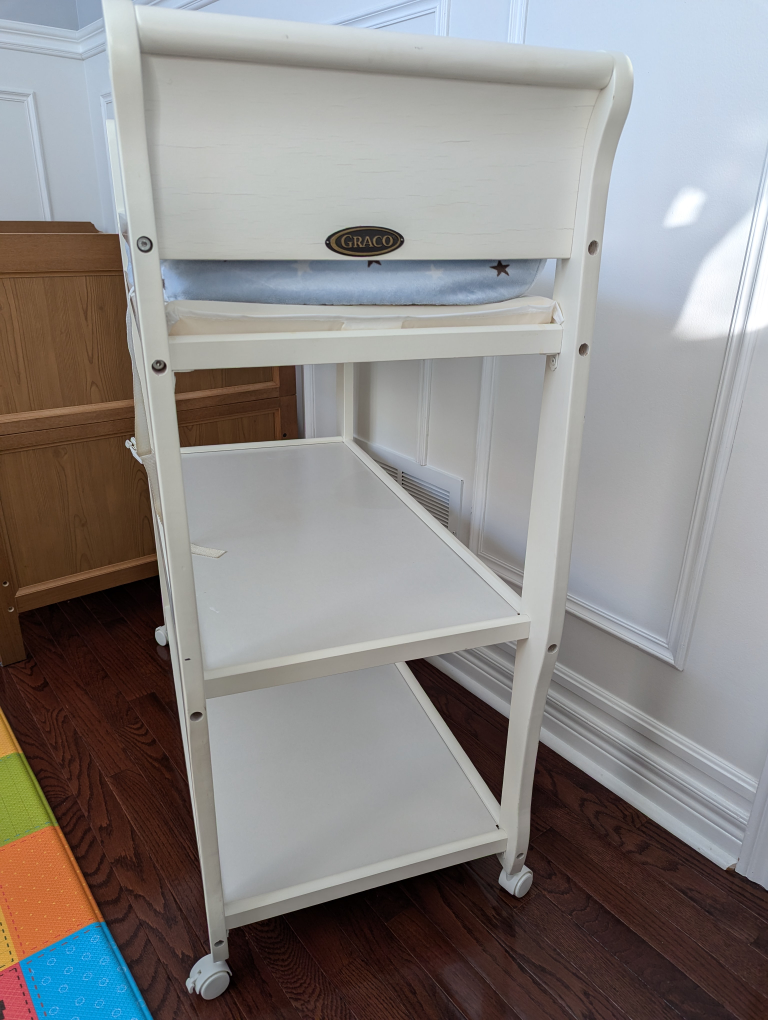 Graco Changing Table - photo 3