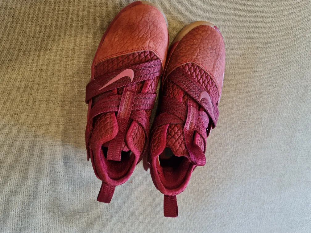 Nike LeBron Soldier 11 Kids Shoes image indicator(3)