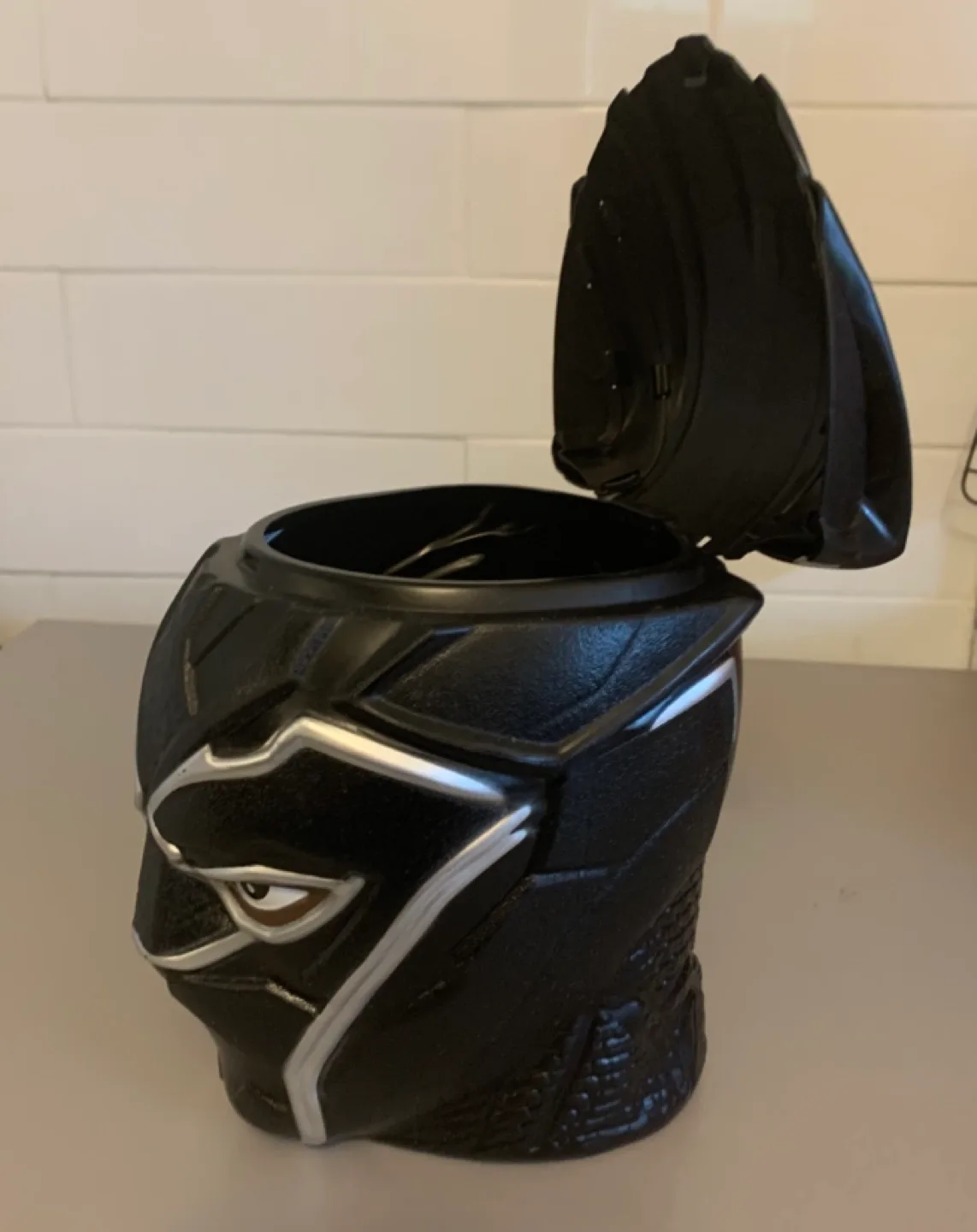 Black Panther Head Storage Container image indicator(2)