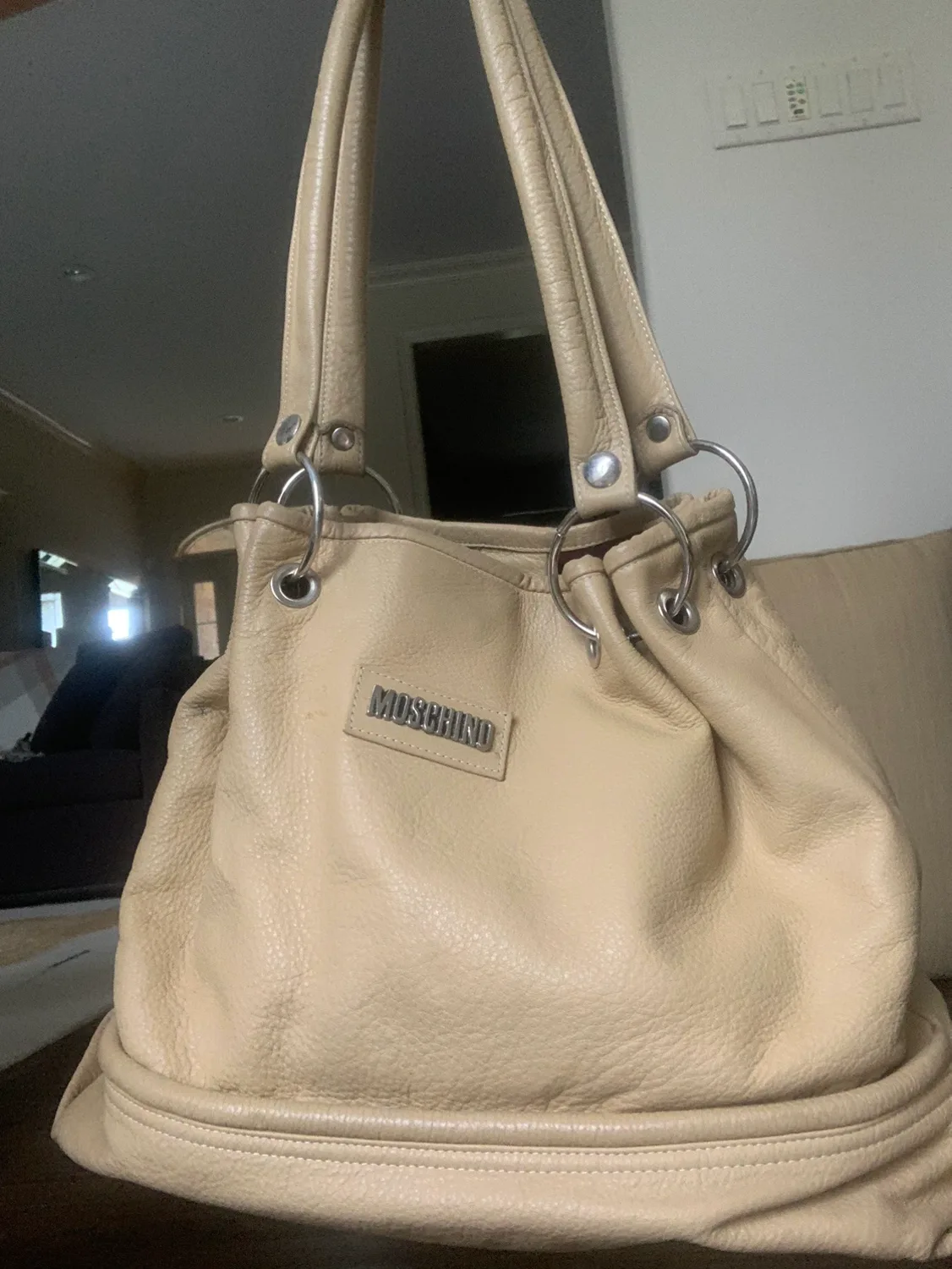 Moschino Handbag image indicator(4)