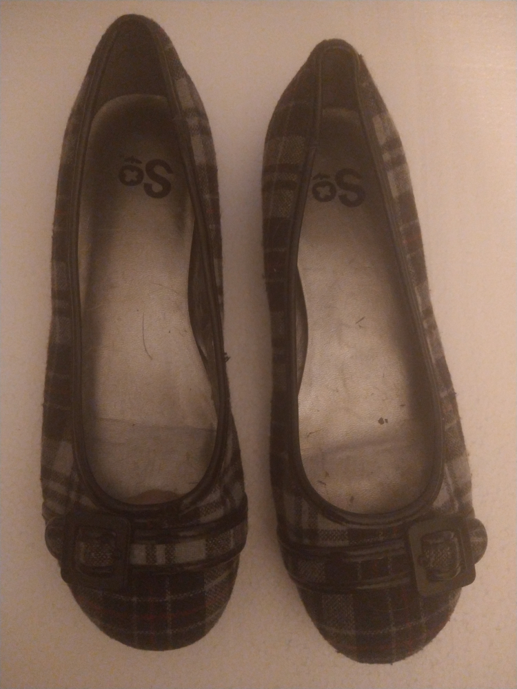 SO Women's Plaid Flats