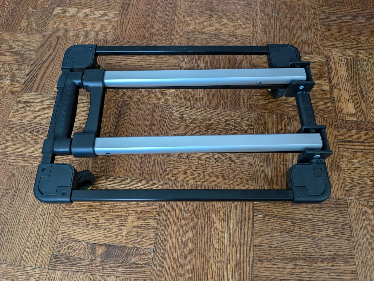 Leke Pet Carrier with Wheels image indicator(3)