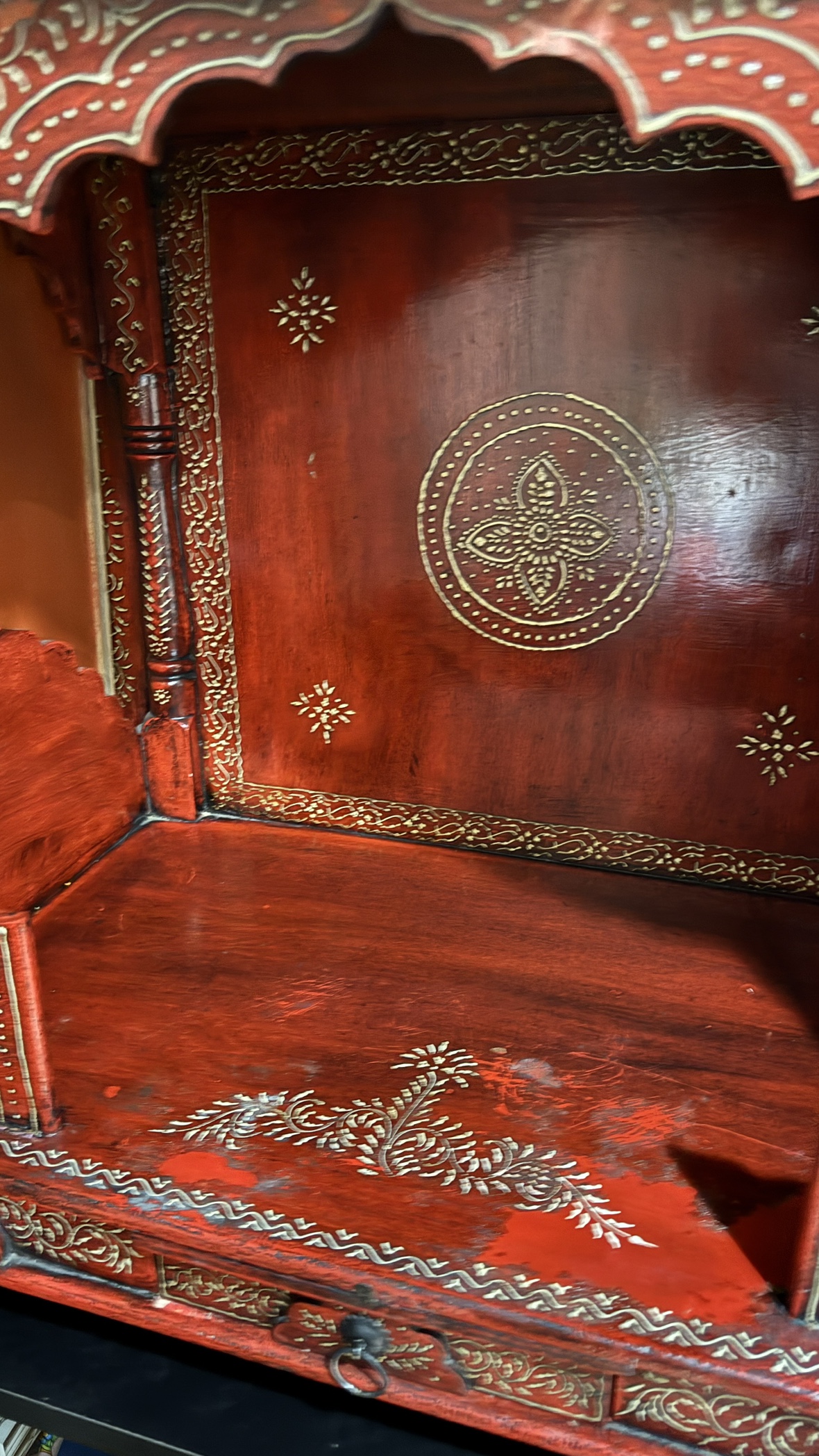 Mandir w/ Table - photo 2