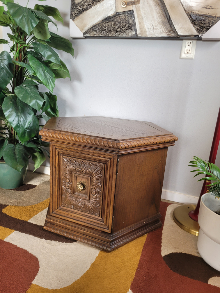 Retro Brutalist Octagon Coffee Table With Cupboard Storage - photo 5