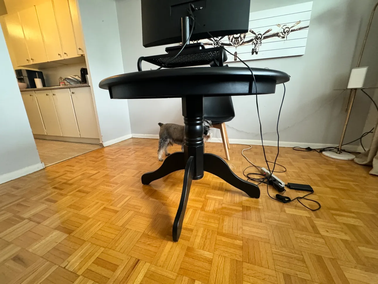 Black Round Table thumbnail
