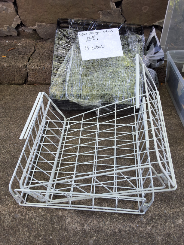 8 Cube Wire Shelving Unit And 2 white additional wire shelfs - photo 2