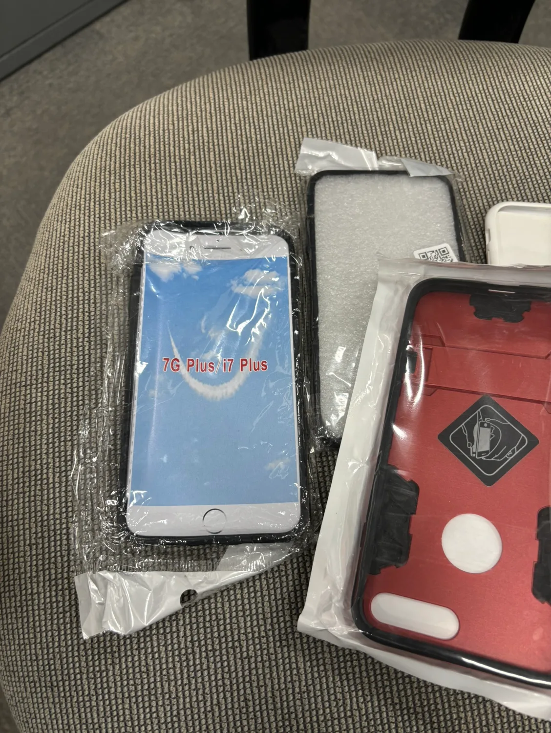 iPhone 7 Plus/8 Plus Cases image indicator(3)