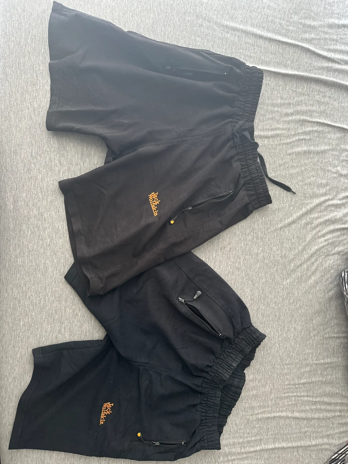 Black and blue Shorts with Zipper Pockets thumbnail