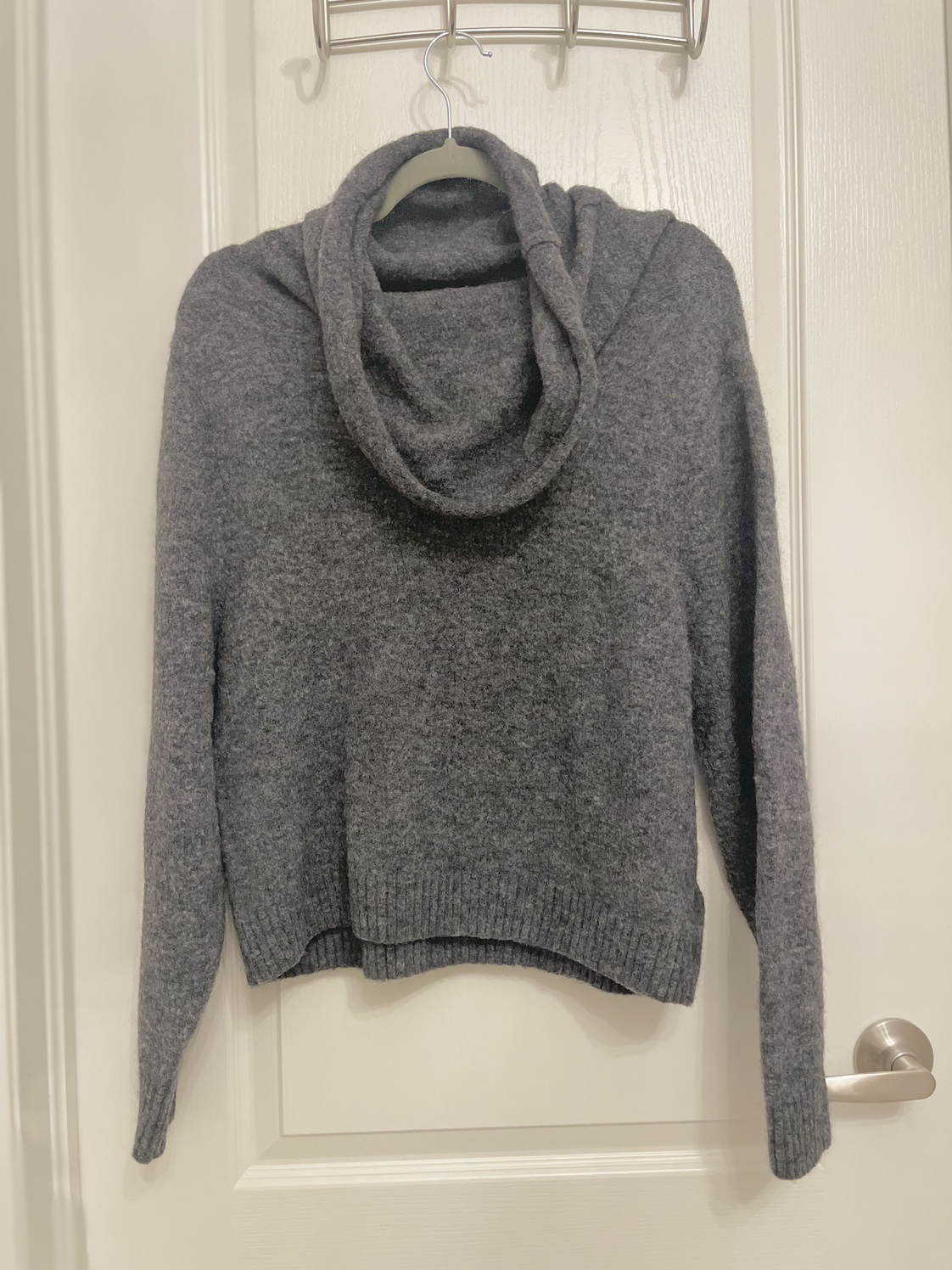 H&M Grey Off Shoulder/Cowl Neck Sweater - photo 5