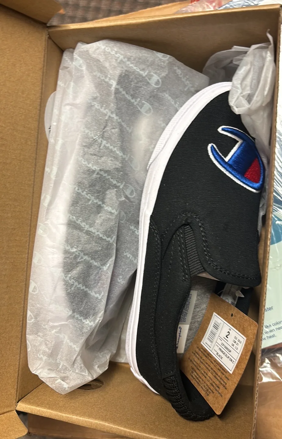 Champion Fringe Slip-On Black Size 2 image indicator(3)