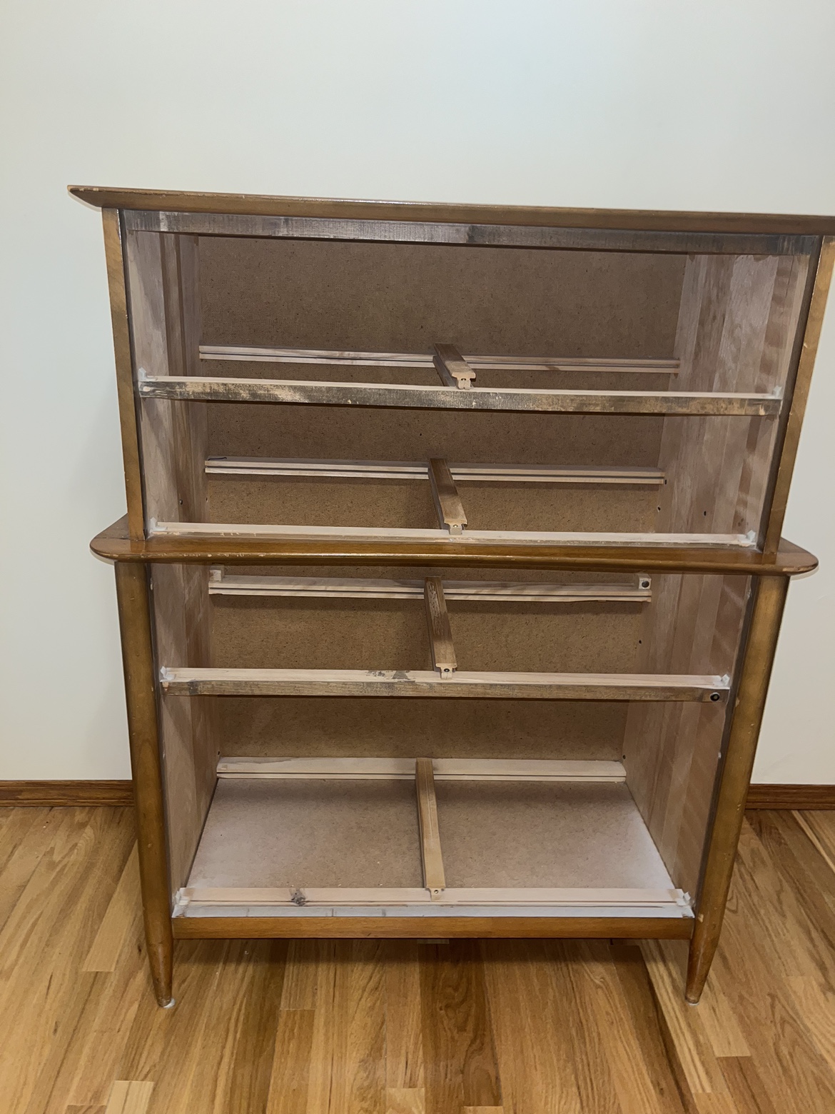 Mid Century Modern Dresser - photo 3