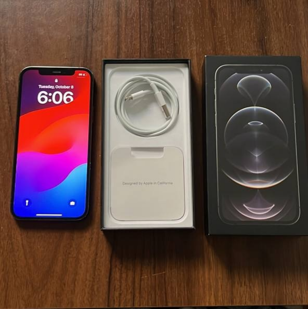 iPhone 12 Pro W/ charger & Original box