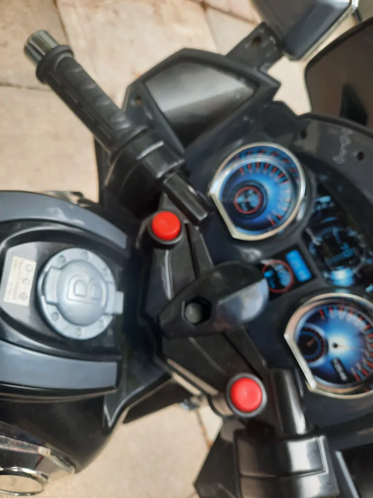 kid's battery operated trike police car (PLs READ DESCRIPTION) image indicator(5)