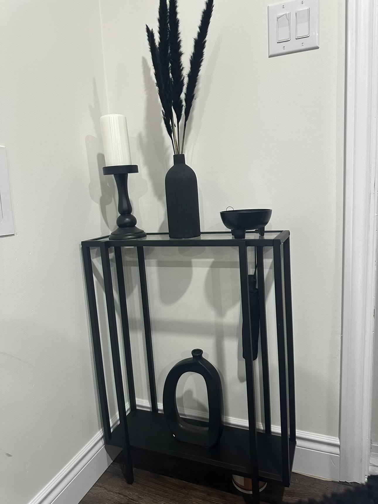 Black Glass Top Console Table - photo 2