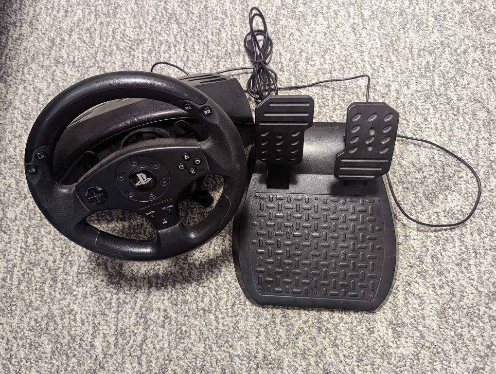 PlayStation 3 & 4 Racing Wheel with pedals