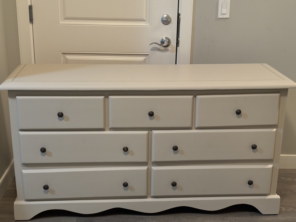 Dresser with 7 Drawers - photo 2