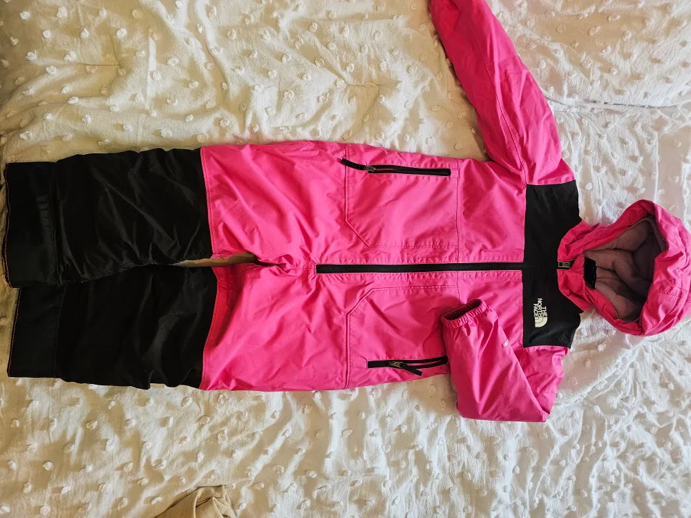 The North Face Kids' Freedom Snow qSuit image indicator(2)