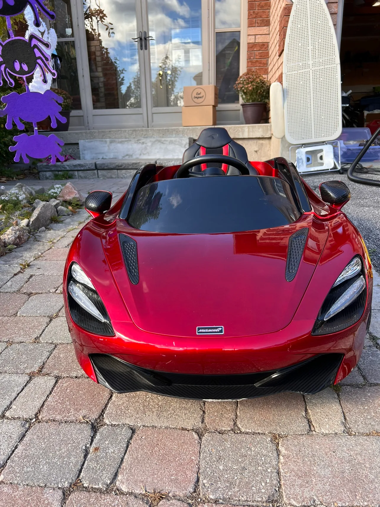 Kids Ride On Maclaren 720S image indicator(2)