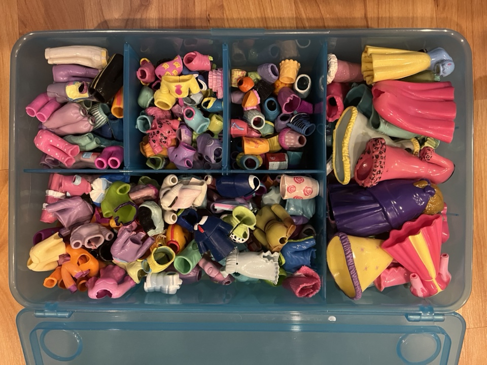 Polly pockets