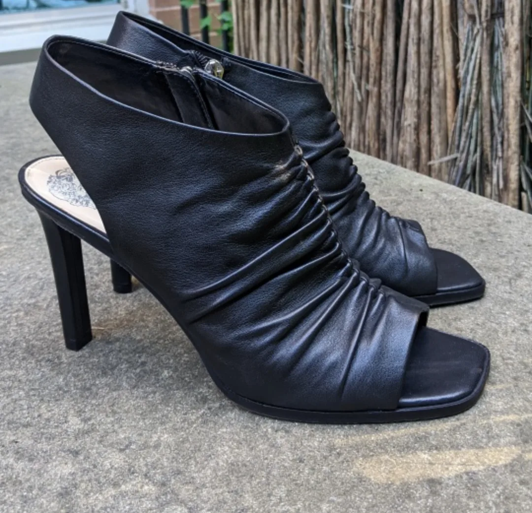 Vince Camuto size 9.5 - Peep Toe Heels - Black Leather image indicator(4)