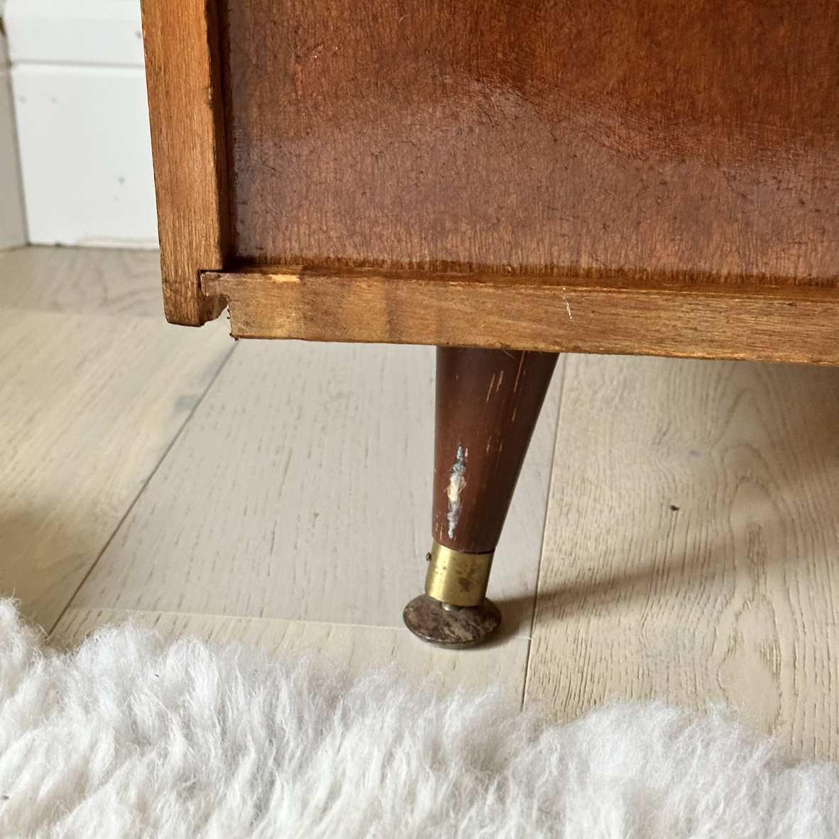 Mid-Century Modern Sliding Door Cabinet - photo 4