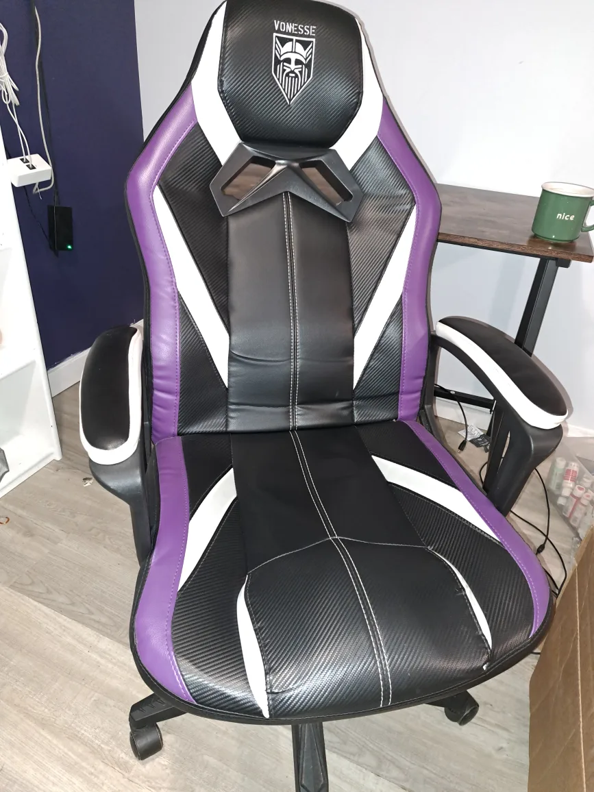 VONNESSE Gaming Chair