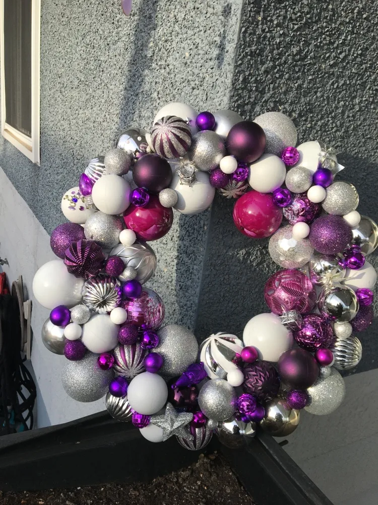 Ornament Wreath image indicator(6)