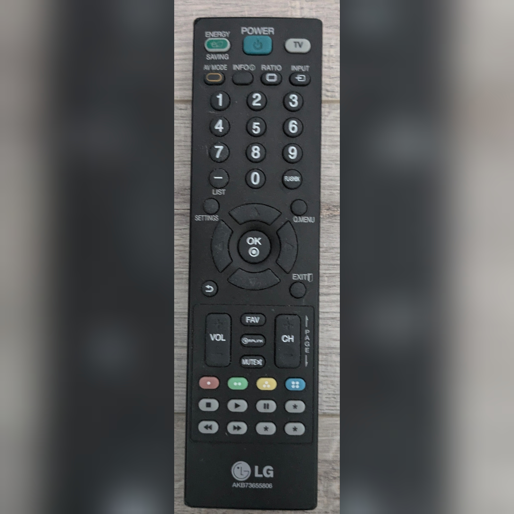 pending pick up - LG 47" TV with Remote and Wall Mount - photo 3