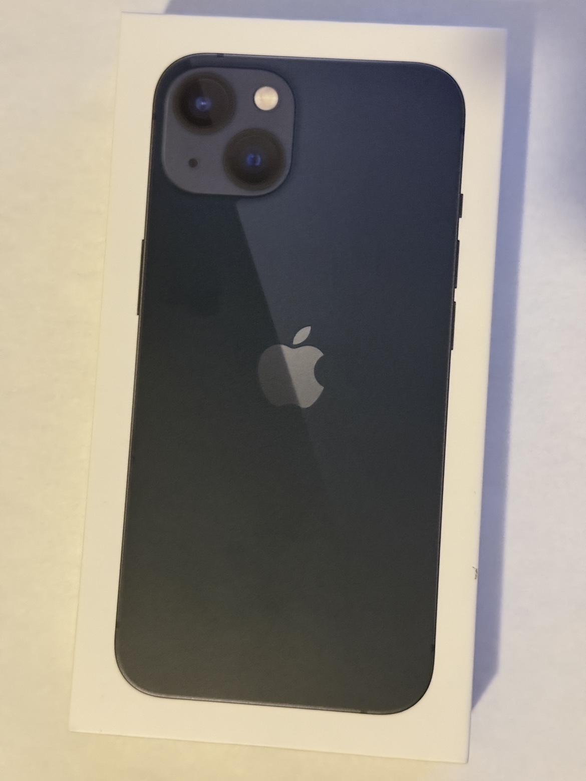 iPhone 13 128GB Midnight Blue Perfect Condition!! - photo 2