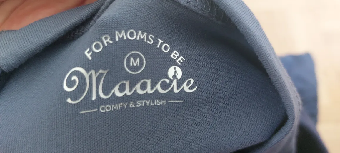 Maternity Shorts - Size M image indicator(3)